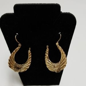 🍒 3 for $15! Gold tone drop earrings